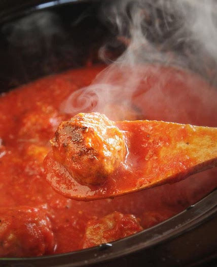 Tender and Juicy Slow-Cooker Meatballs Recipe