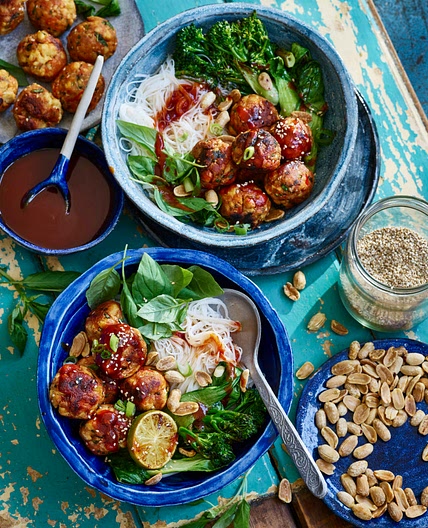 Vietnamese Style 'Meat'-Balls - Avant-Garde Vegan