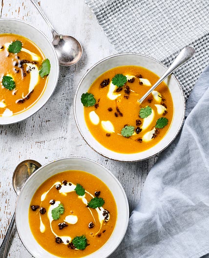 Spiced carrot and lentil soup