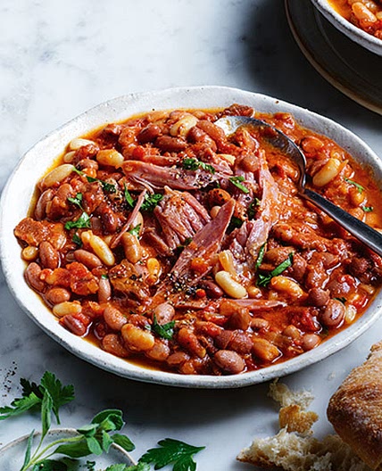 Slow cooker baked beans