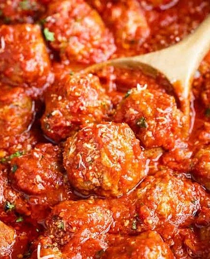 Rae's Meatballs in Tomato Sauce