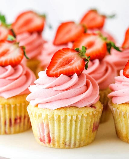 Fresh Strawberry Cupcakes