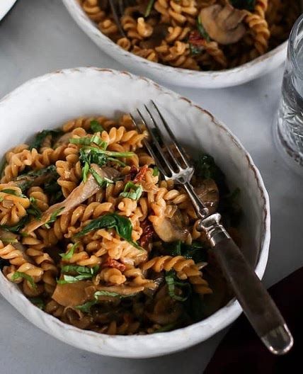Creamy Mushroom and Spinach Pasta