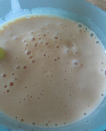 Peach Mango Berry Smoothie