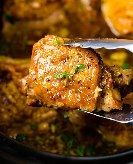 Slow Cooker Garlic Chicken
