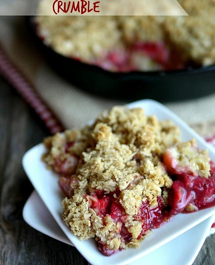 Strawberry-Banana Crumble