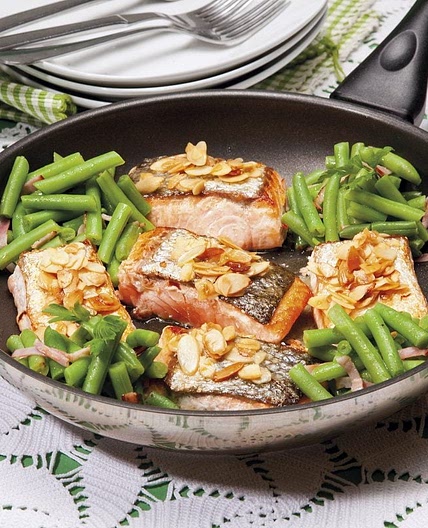 Salmão com amêndoas