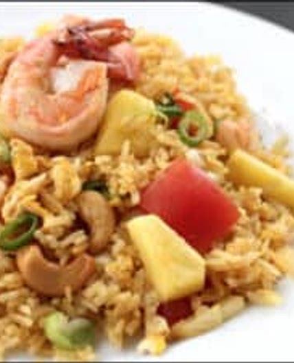 Pineapple Fried Rice ข้าวผัดสัปปะรด (kao pad sapparod)