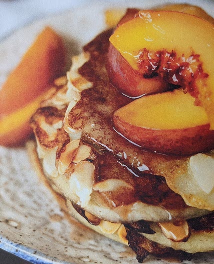Pancakes végétaliennes aux bananes & amandes