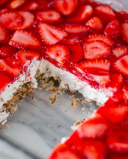 Strawberry Pretzel Salad