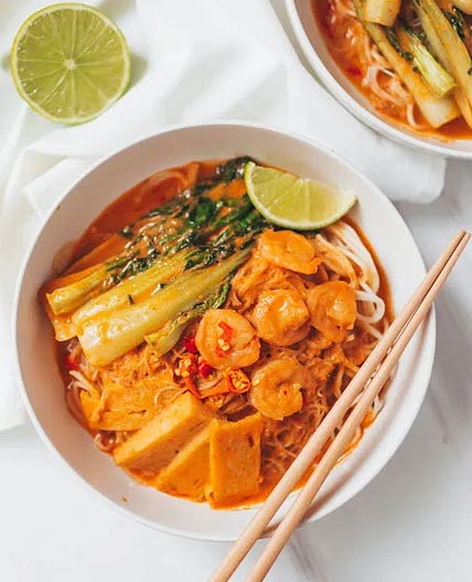 Healthy Prawn Laksa Noodle Soup