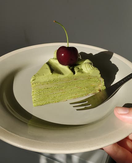 Matcha crepe cake