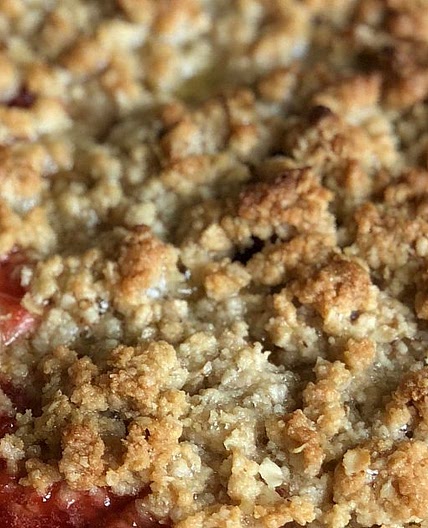 Strawberry Rhubarb Crisp | Recipes