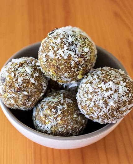 Spiced Fruit & Nut 'Power Balls'