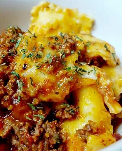 Delicious Crockpot Ravioli Casserole - Lou Lou Girls