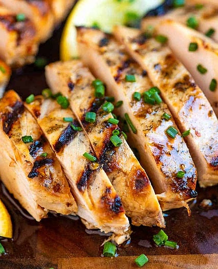 The Best Juicy Grilled Chicken
