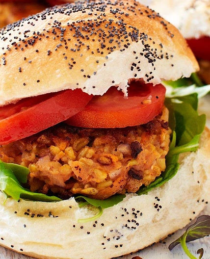 Freekeh and carrot burgers