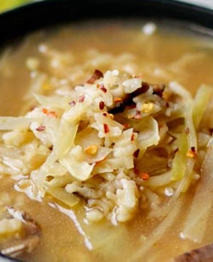 Recipe: Hot & Sour Soup with Mushroom, Cabbage, and Rice