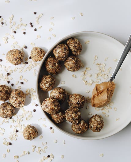 Peanut Butter Protein Bites 