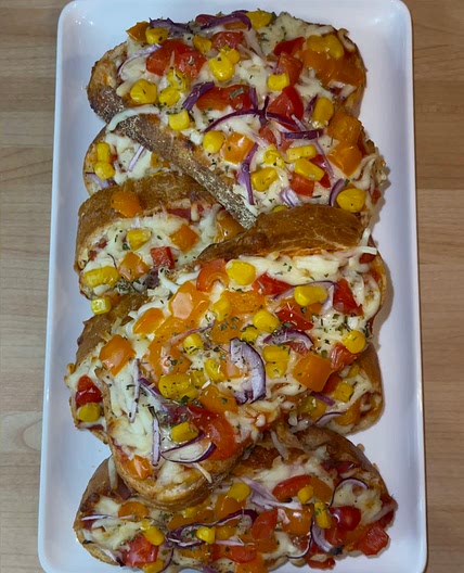 Pizza Garlic Bread