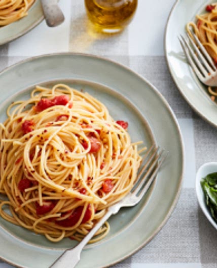 Pasta with Easy Buttery Tomato Sauce