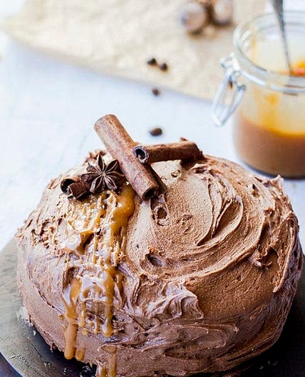 Salted Caramel Chai Cake (6 Inch Small Batch Cake)