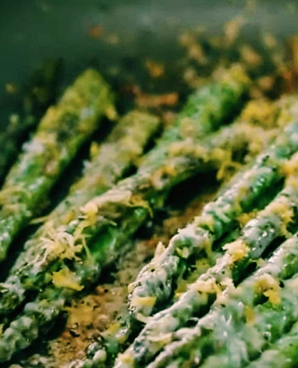 Amazing Asparagus in pan