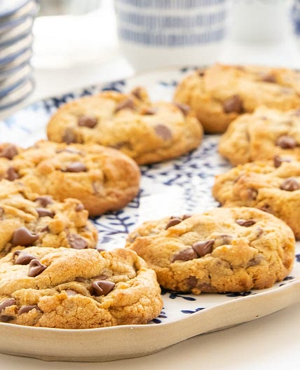 Crumbl 🙀 Chocolate Chip Cookies