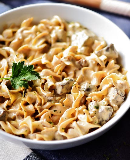 Slow Cooker Beef Stroganoff