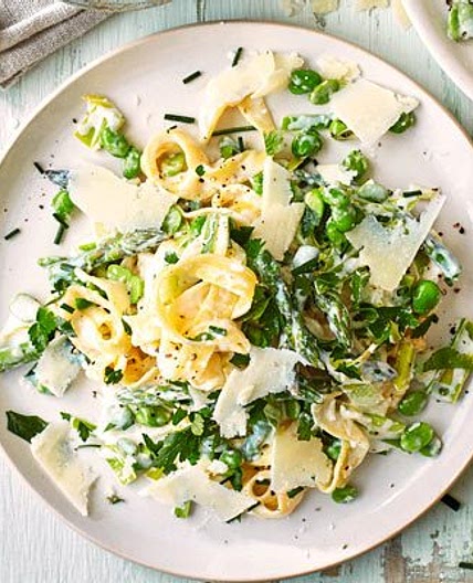 Healthy pasta primavera