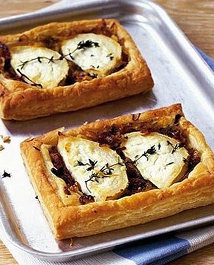 Onion & goat's cheese tarts