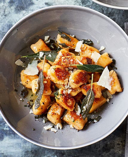 Swede gnocchi with crispy sage