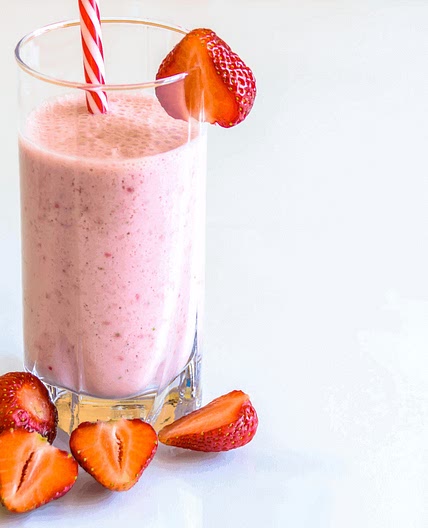Strawberry Shortcake Smoothie | Low-FODMAP