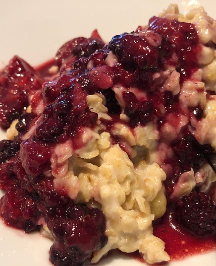 Porridge with (caramelised) fruit