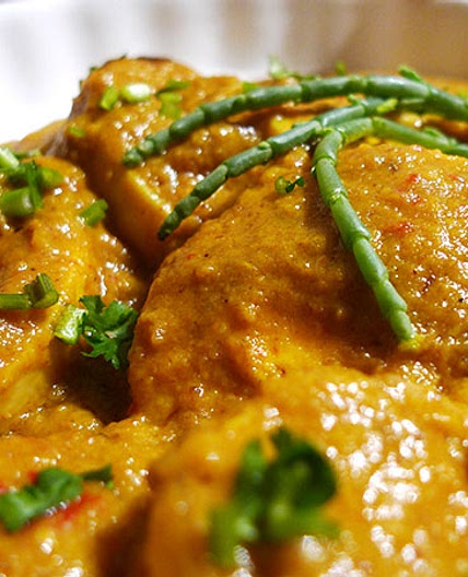 Eieren in Kerriesaus - overheerlijk Indisch eigerecht - PisangSusu.com