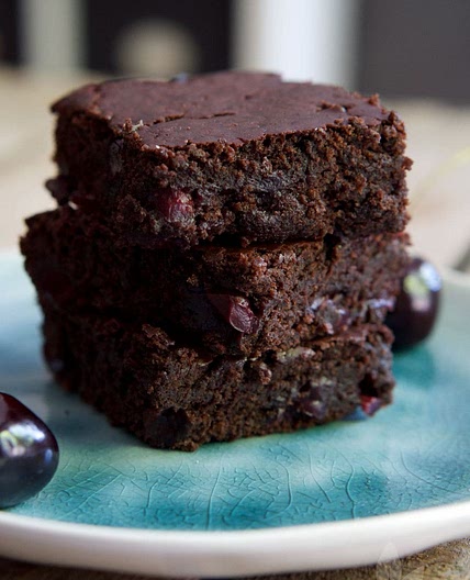 Juicy Cherry Brownies