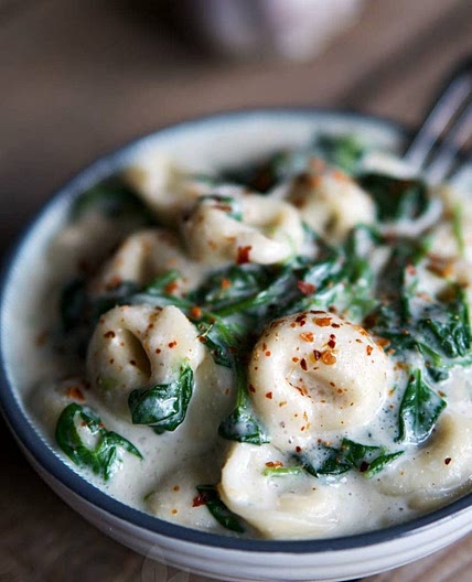 Tortellini in Spinach Garlic Cream