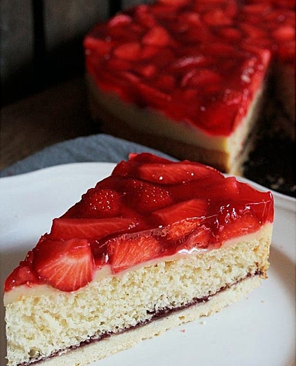Strawberry Cake