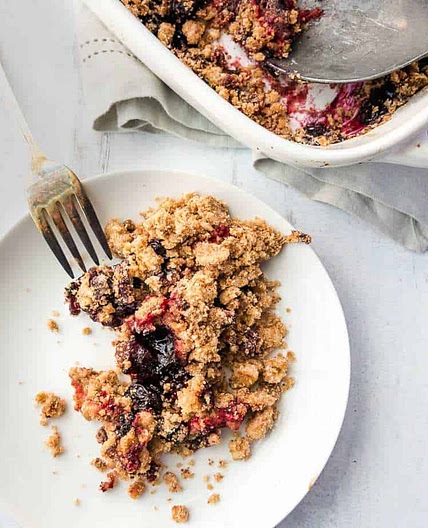 Berry Crumble (AIP, Paleo)