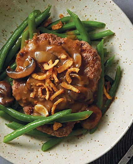 Beef with mushroom gravy over green beans