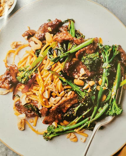 Sticky Stir-fried Beef with Greens and Noodles