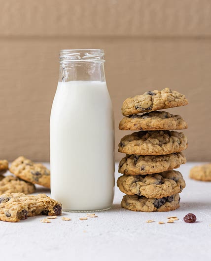 Old Fashioned Oatmeal Raisin Cookies