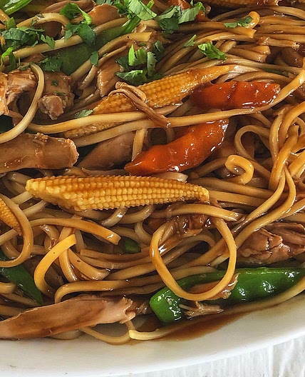 Slow cooker chicken chow mein recipe