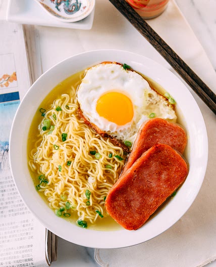 Gong Zai Mein (HK Breakfast) 港式公仔面