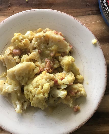 Cheesy cauliflower casserole 