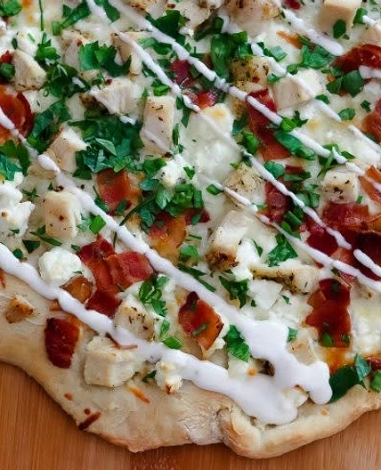 Chicken bacon ranch pizza