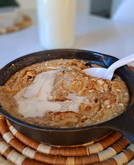 Sticky Date Baked Oats