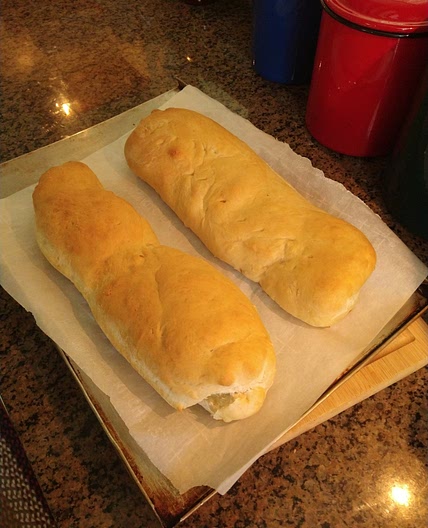 Macarro Pepperoni Bread