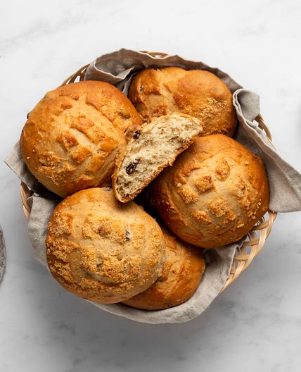 Antigua's Raisin Buns: Delicious With Cheese or on Their Own