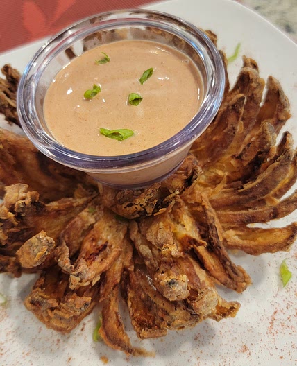 Air Fryer BLOOMING ONION & Sauce